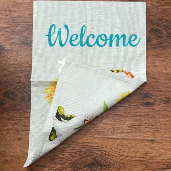 NIP Fall Autumn Flags Burlap Double Sided 12x18” Gnomes “Welcome” - Picture 2 of 2